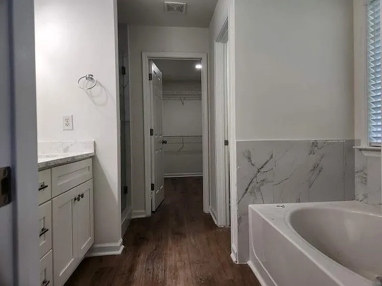 2025 Kyrle Ln — Photo 13