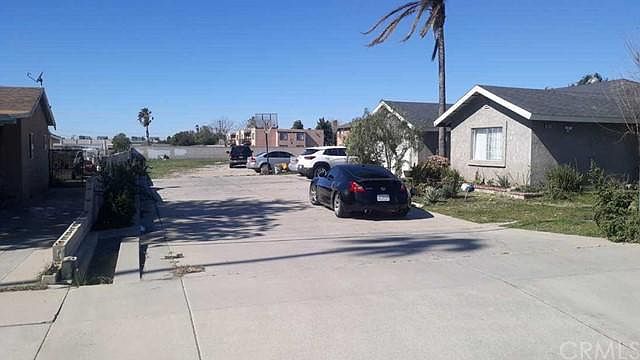 2nd image of 8952 Mango Ave