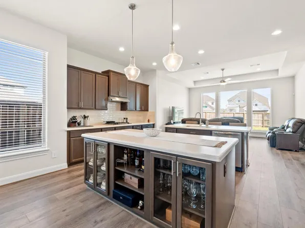 12826 Raemoir Dr, Humble, TX 77346