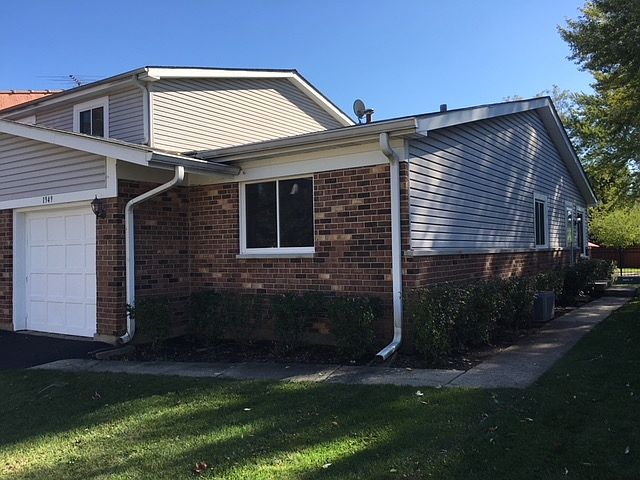 1st image of 1949 N Jamestown Dr