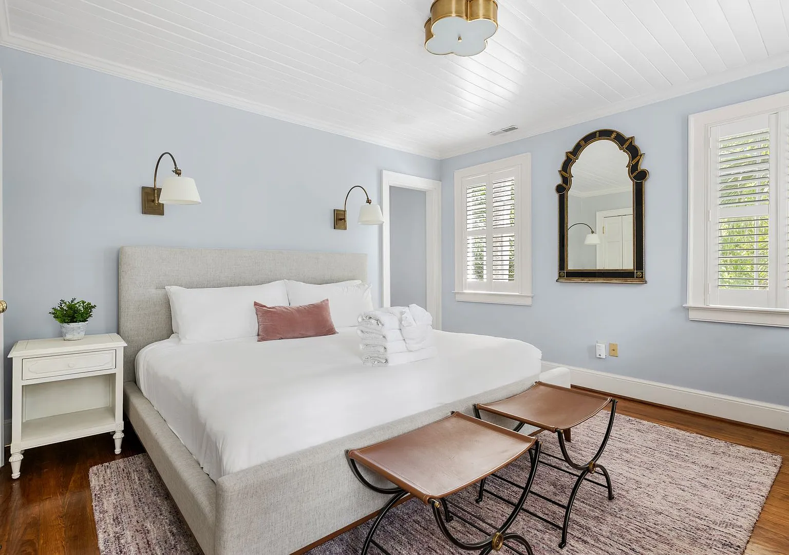 Toad Hall- 84 1/3 King Street, Unit B — Photo 3