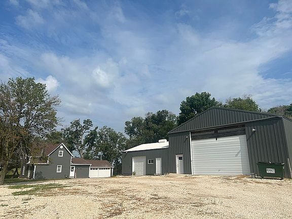 3rd image of 29241 460th St