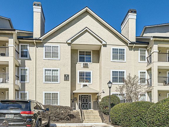 2nd image of 3655 Habersham Rd NE APT 227