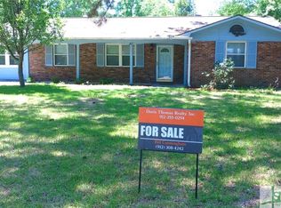 40 Canterbury Cir, Savannah, GA 31419