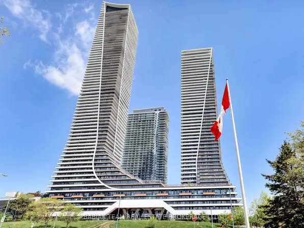 30 Shore Breeze Dr #1712, Toronto, ON M8V 0E1