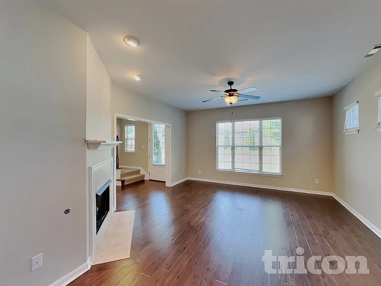 1080 Paddock Park Cir — Photo 2