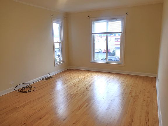 2nd image of 5438 N Elston Ave #2