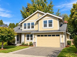 Lara Lane, Kenmore, WA 98028