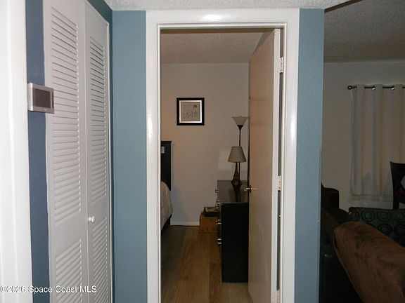 3rd image of 981 Sonesta Ave NE #C-103