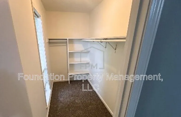 1317 Royal Oaks Cv — Photo 13