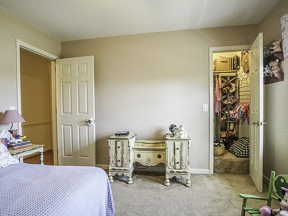 3rd image of 2514 Lake Dweller Ln