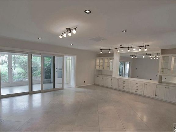 4th image of 31 Glades Blvd #1482