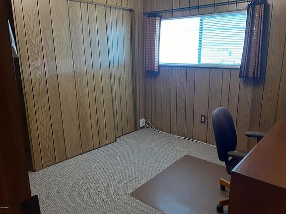 5th image of 23 Elda Ln