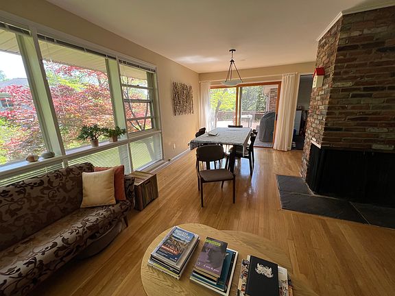 4th image of 10305 Farnham Dr