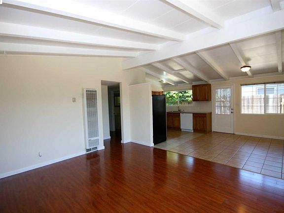 3rd image of 27985 Tampa Ave