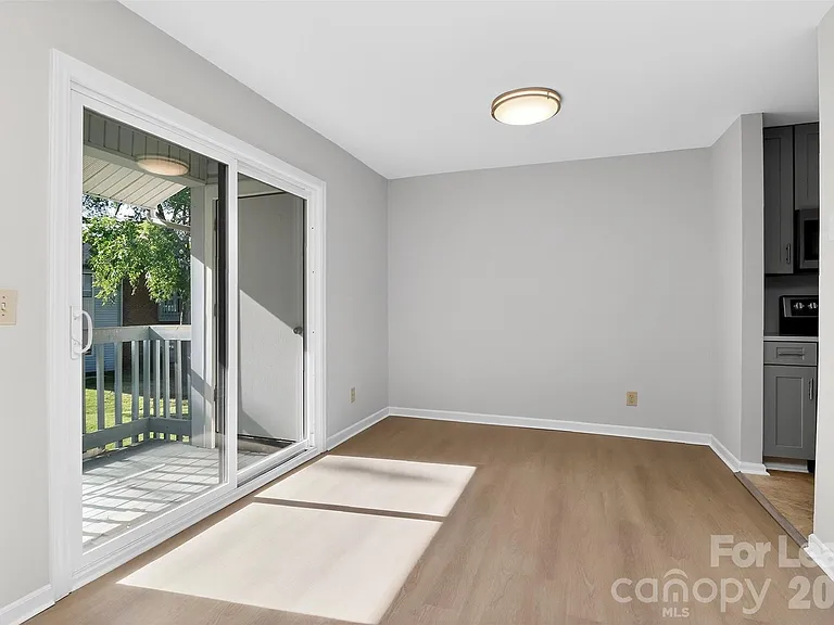 11029 Harrowfield Rd — Photo 14