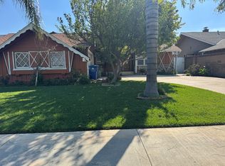 18626 Community St, Northridge, CA 91324