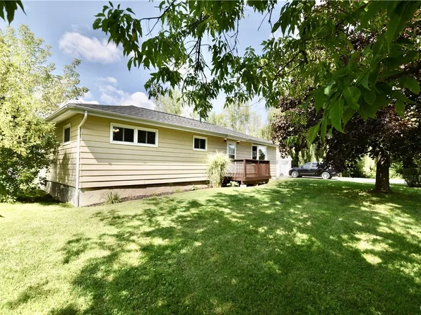 7887 Kneeskern Rd, Bridgeport, NY 13030