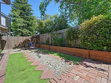 21 Marty Cir — Photo 43