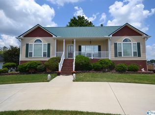 1812 Fox Meadow Dr, Cullman, AL 35055