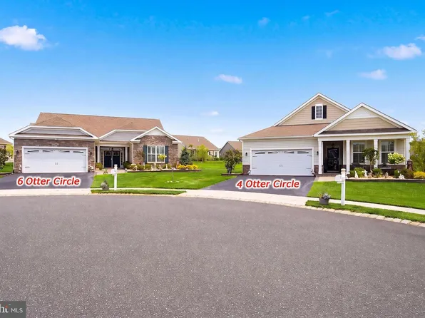 4 Otter Cir, Barnegat, NJ 08005