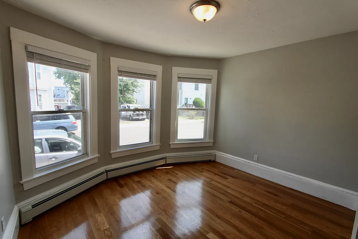 Building Photo - 40 Sheridan St #1L