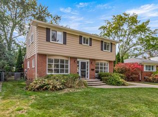 4303 Auburn Dr, Royal Oak, MI 48073