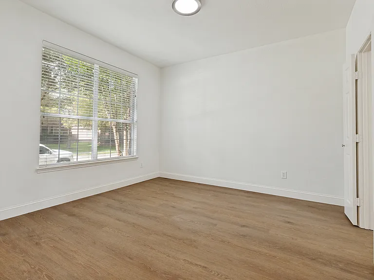 5925 Pine Meadow Ln — Photo 21