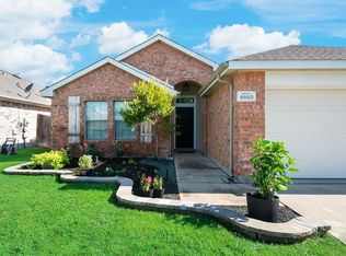 9860 Autumn Sage Dr, Fort Worth, TX 76108