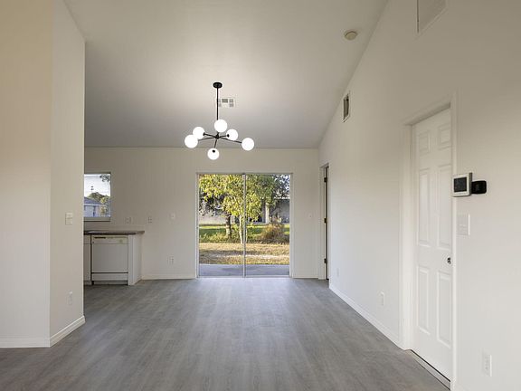 3rd image of 4306 11th Street SW