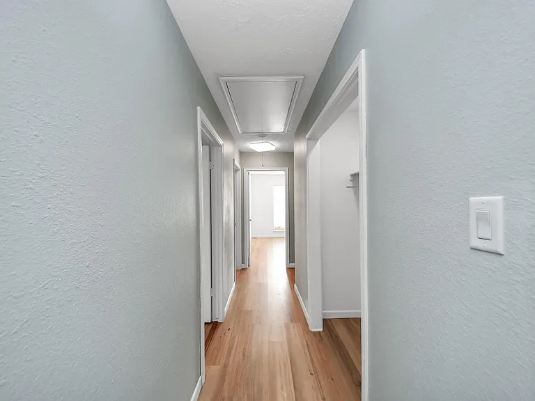 16502 N Mediterranean St — Photo 21