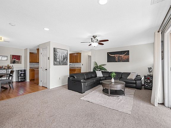 4th image of 14 Bourbon St APT 34