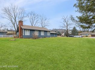 103 Beach Dr, Algonquin, IL 60102