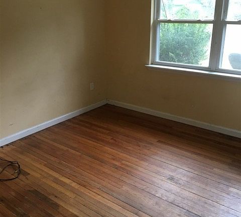 5th image of 826 Coble Dr