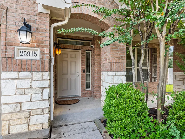 25915 Lockspur Ct — Photo 7