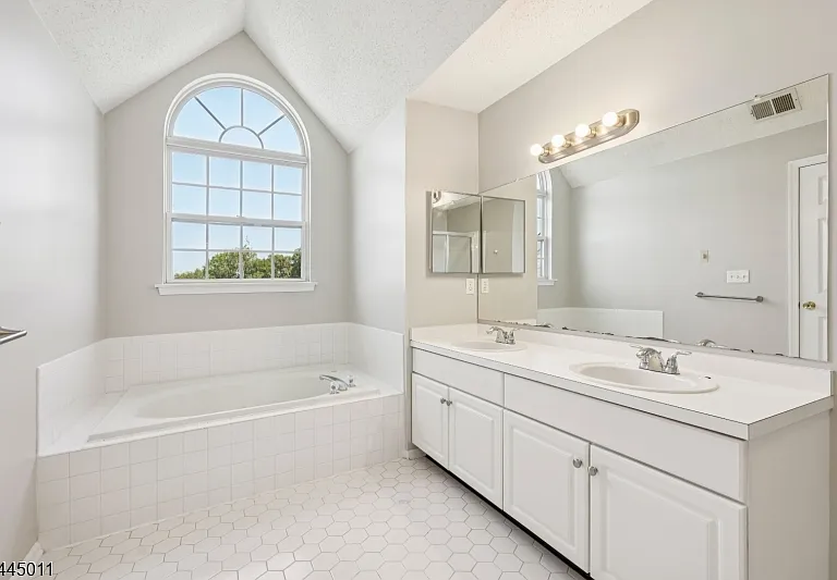 43 Hancock Dr — Photo 19