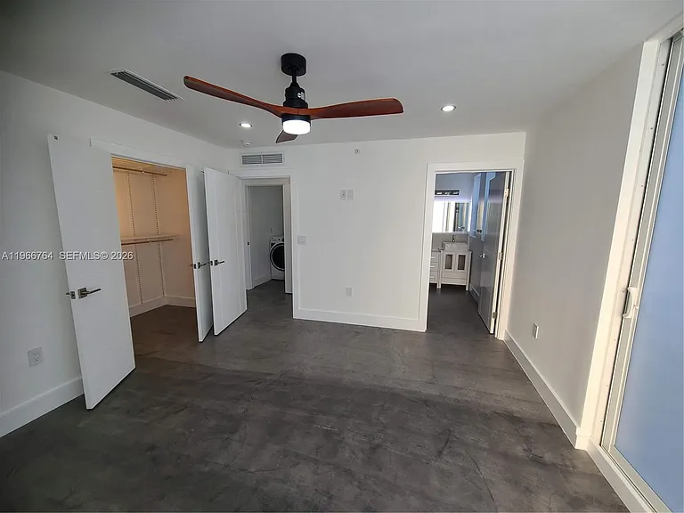 825 Michigan Ave #7 — Photo 25