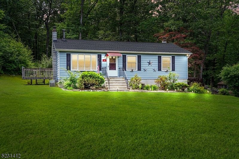 1st image of 39 Durol Dr