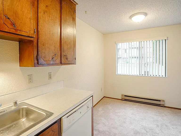 Northgate View Apartments — Photo 14