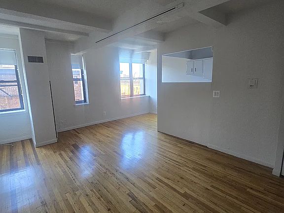 2nd image of 160 Bleecker St APT 5FW