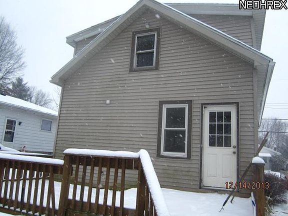 2nd image of 231 Evergreen St