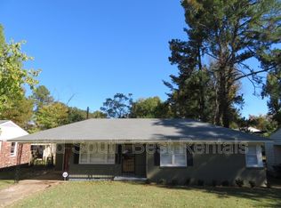 3594 Donna Dr, Memphis, TN 38127