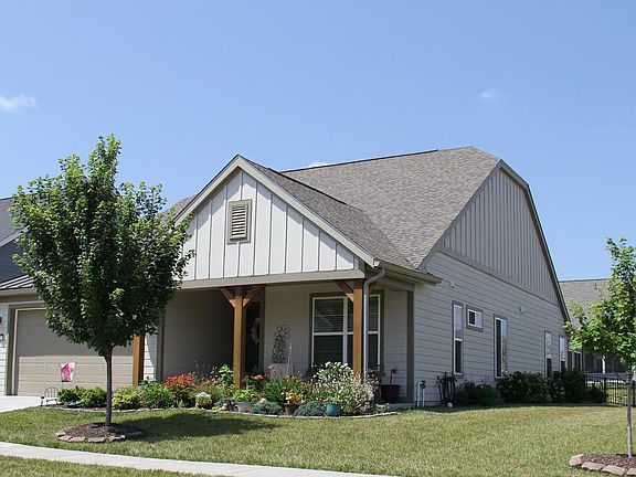 4th image of 142 Milkweed Dr