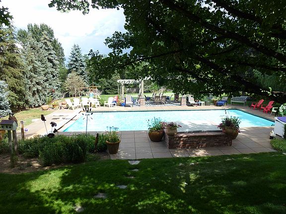 Spa/Pool/Pergola