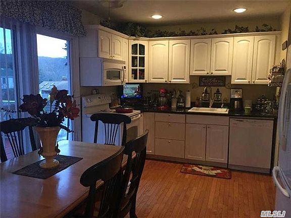 5th image of 35 Oliver St