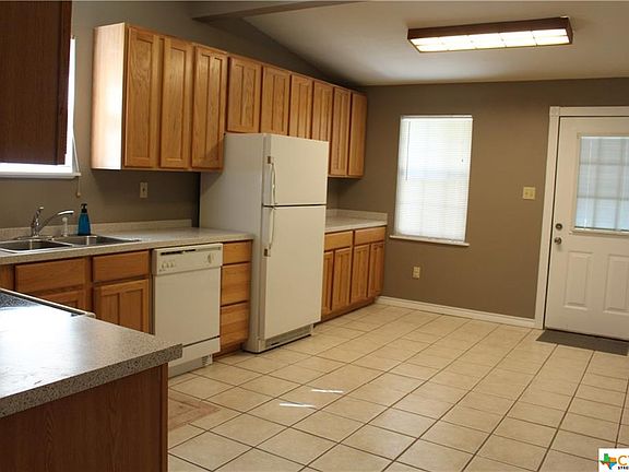 3rd image of 520 E Mountain St