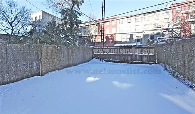 Rented by R New York | media 15