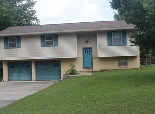 2714 Birdwell Dr, Maryville, TN 37804