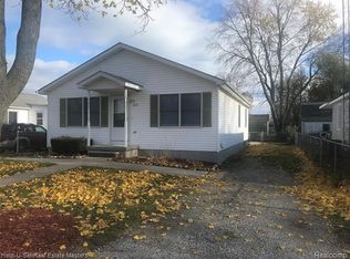 2632 17th Ave, Port Huron, MI