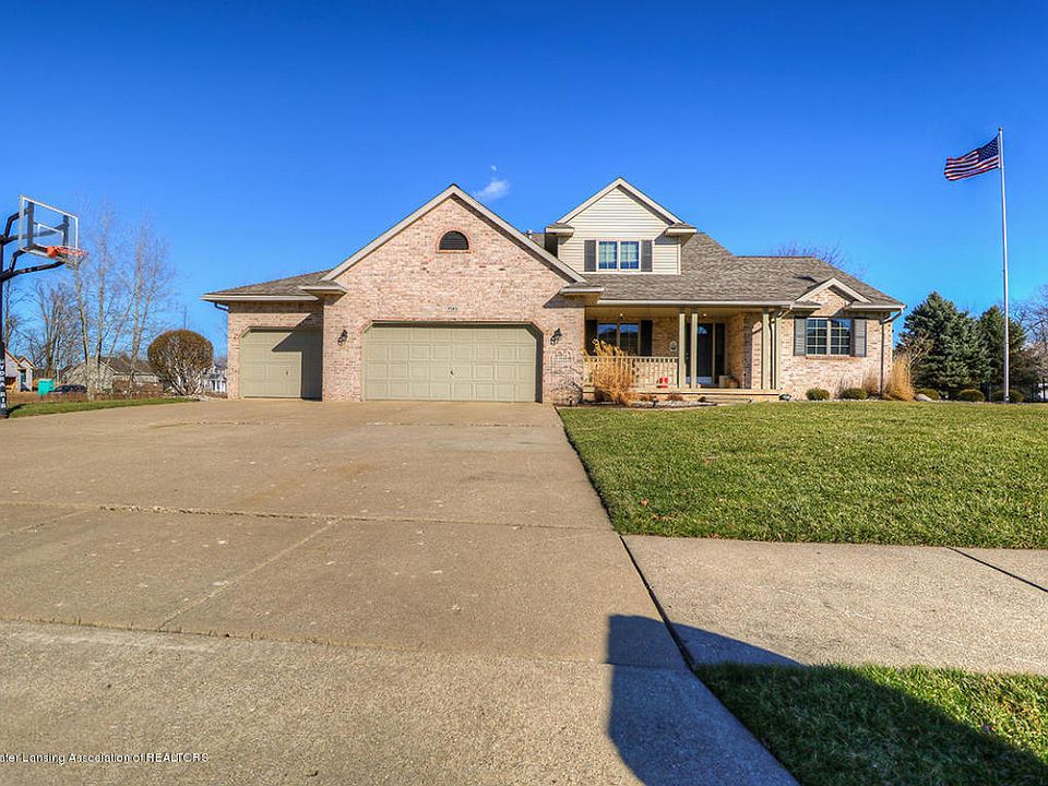 1st image of 1145 River Oaks Dr